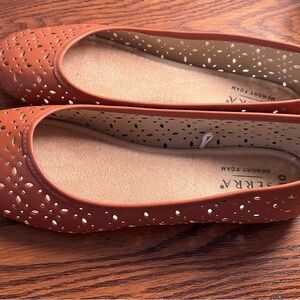 Serra Memory Foam Laser Cut Ballet Flats - Cognac Brown - Size 10 - NEW